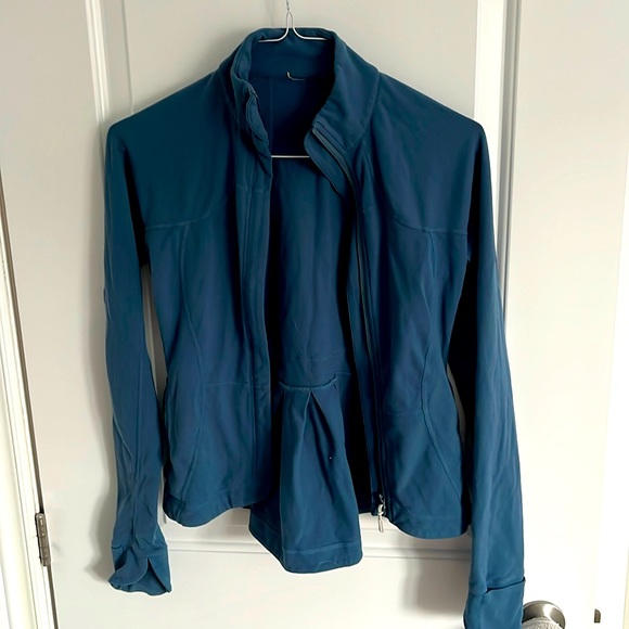 Women’s Lululemon sweater. Size small. - Picture 1 of 2